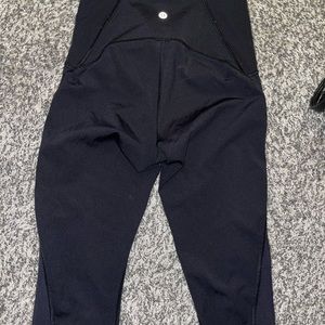 Size 6 Lululemon crop leggings